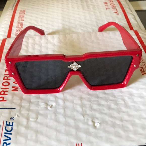 Sunglasses LV Accessories - LV Cyclone Sunglasses red
